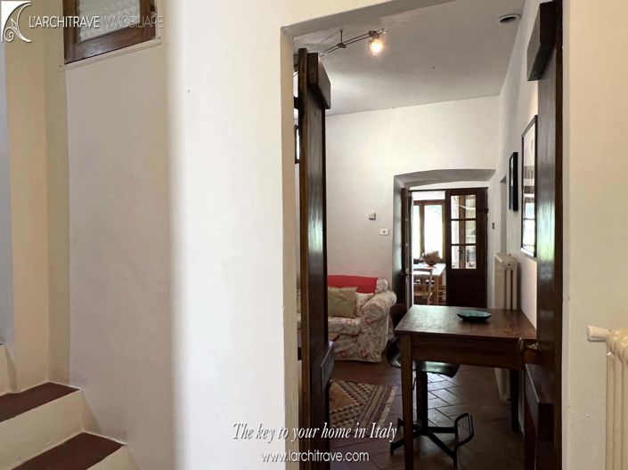 Image No.11-2 Bed House for sale