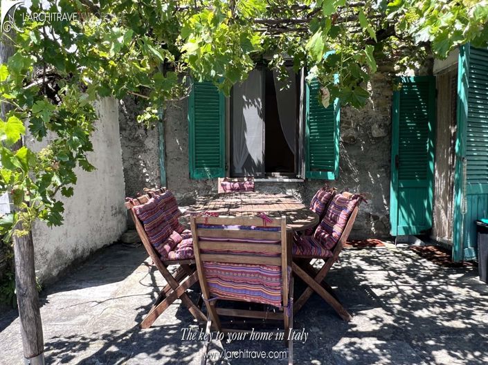 Image No.13-2 Bed House for sale