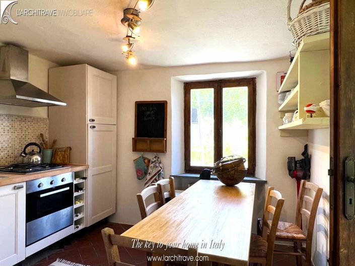 Image No.6-2 Bed House for sale