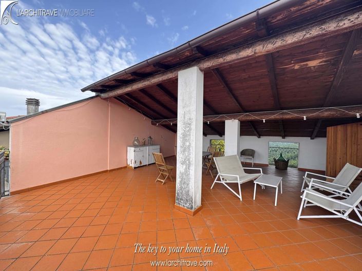 Image No.13-2 Bed House for sale