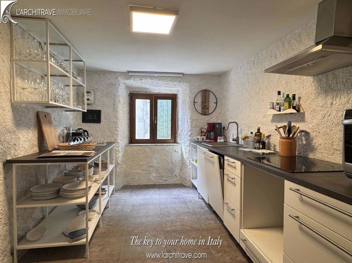 Image No.7-2 Bed House for sale