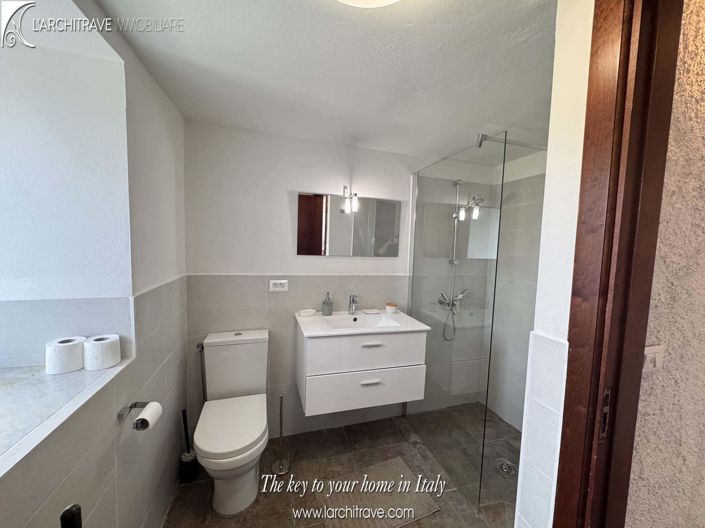 Image No.9-2 Bed House for sale