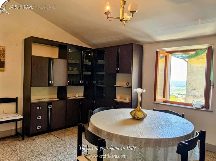 Image No.17-3 Bed House for sale