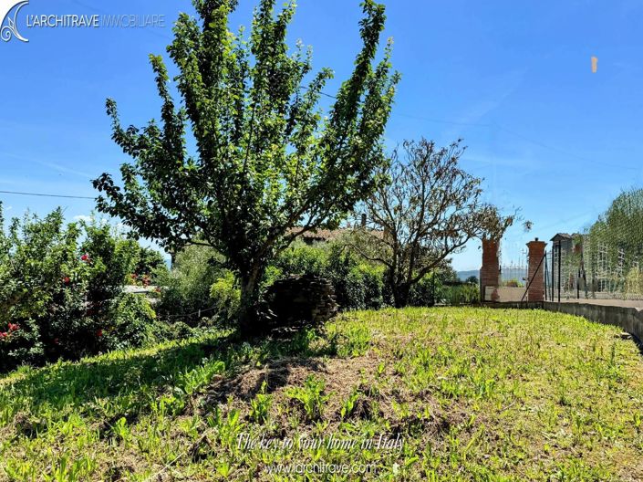 Image No.19-3 Bed House for sale