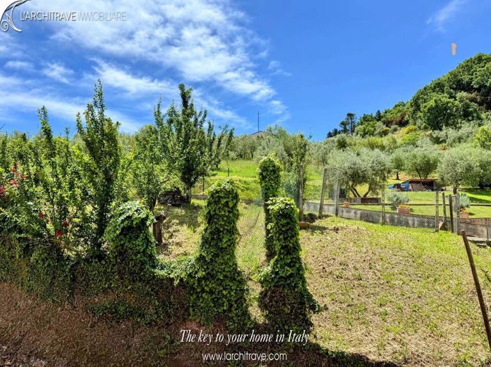 Image No.2-3 Bed House for sale