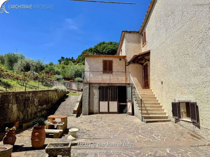 Image No.26-3 Bed House for sale