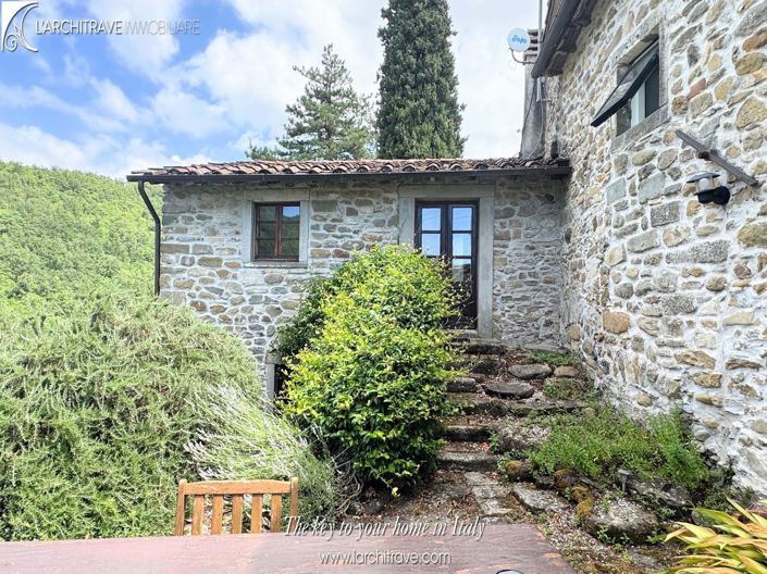 Image No.1-3 Bed House for sale