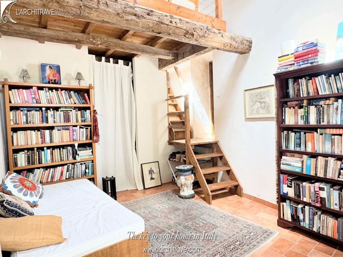 Image No.19-3 Bed House for sale