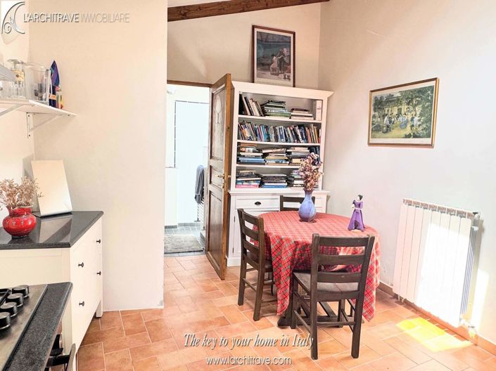 Image No.21-3 Bed House for sale