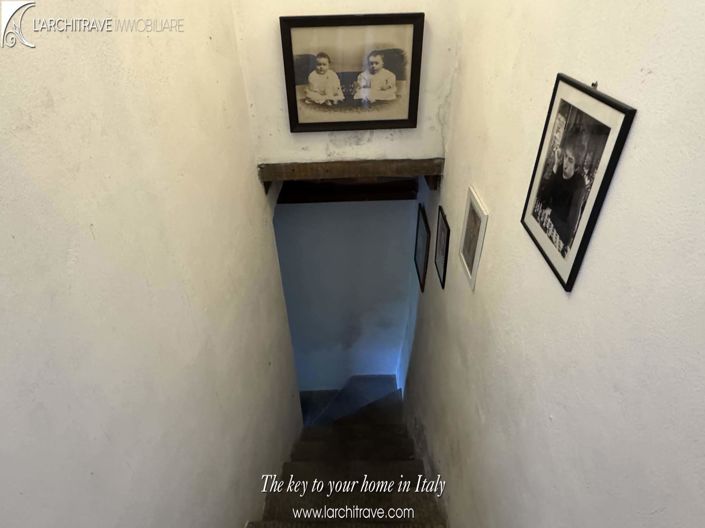 Image No.24-3 Bed House for sale