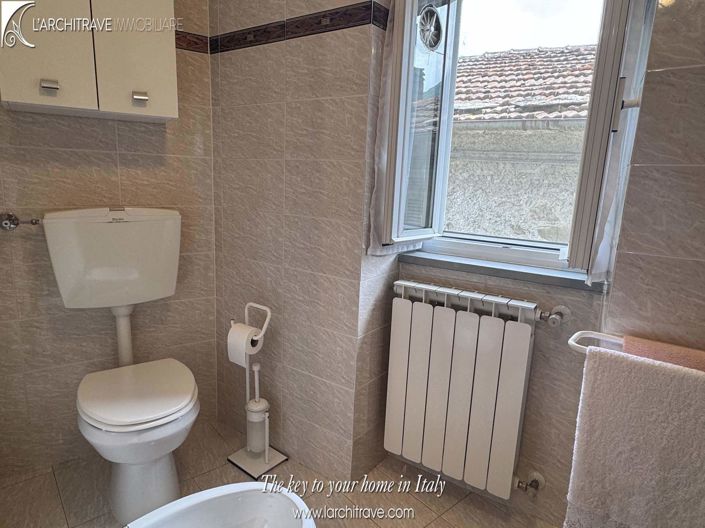 Image No.14-2 Bed House for sale