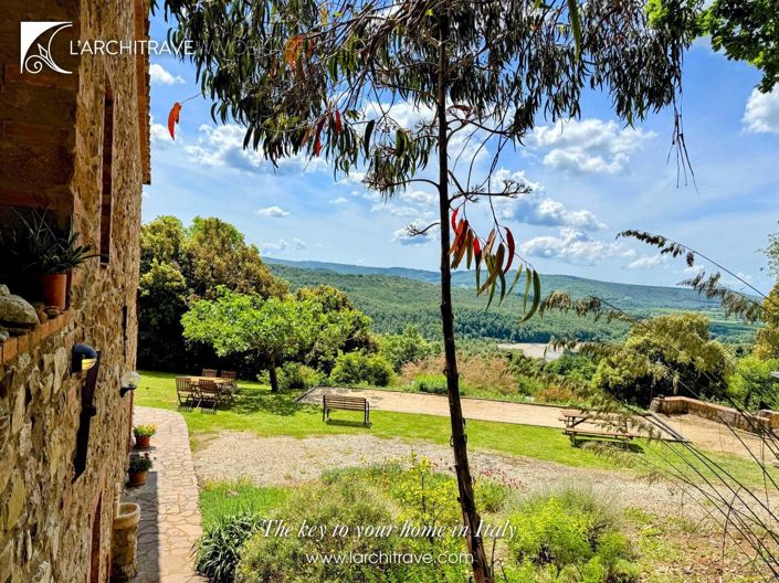 Image No.11-3 Bed Villa for sale