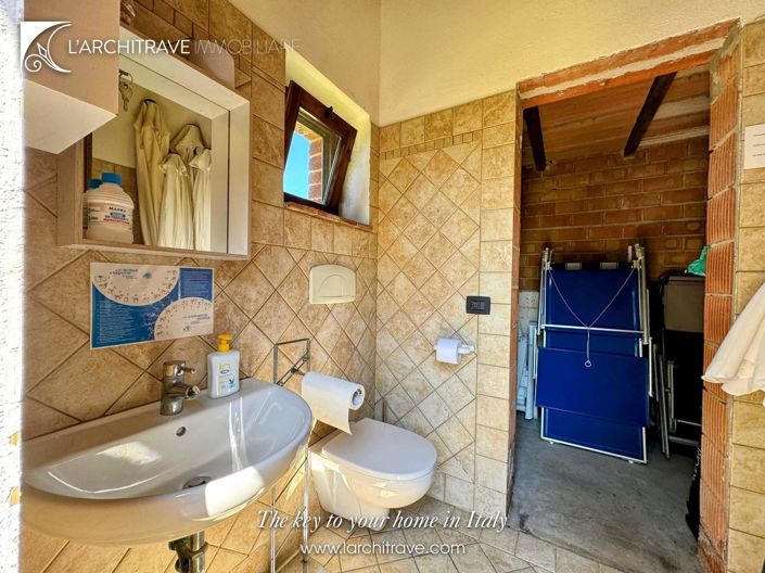 Image No.38-3 Bed Villa for sale