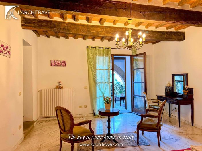 Image No.21-3 Bed House for sale