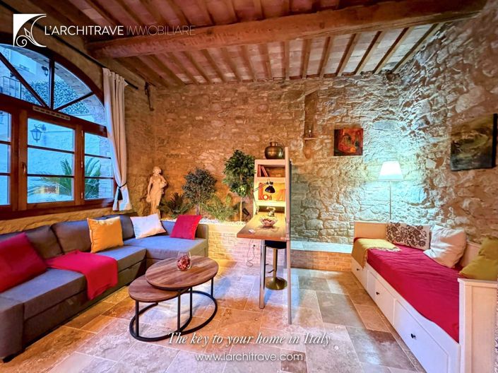 Image No.26-3 Bed House for sale