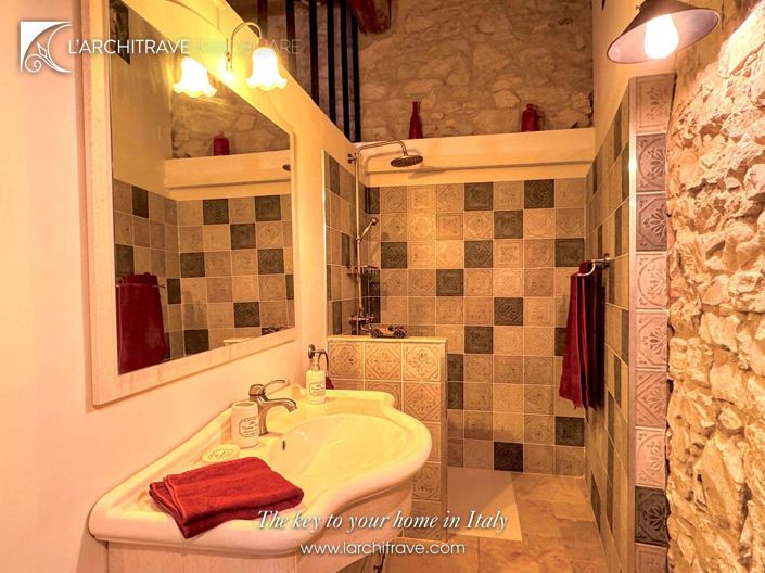 Image No.29-3 Bed House for sale