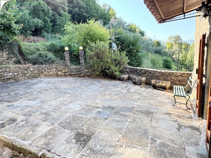 Image No.2-2 Bed House for sale