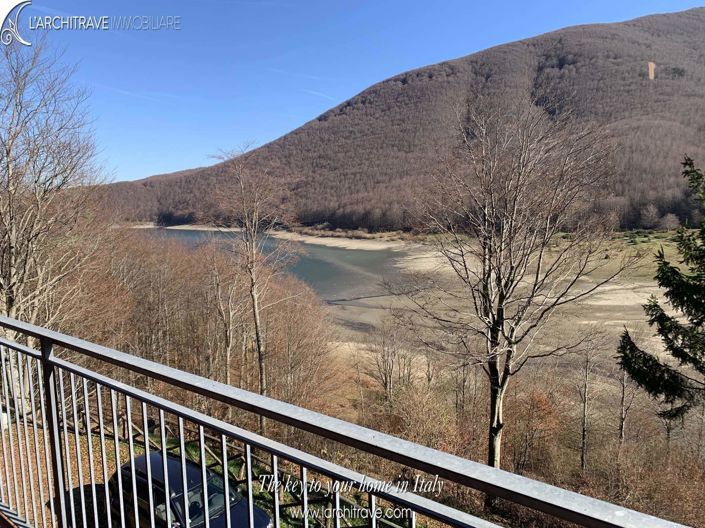 Image No.12-2 Bed House for sale