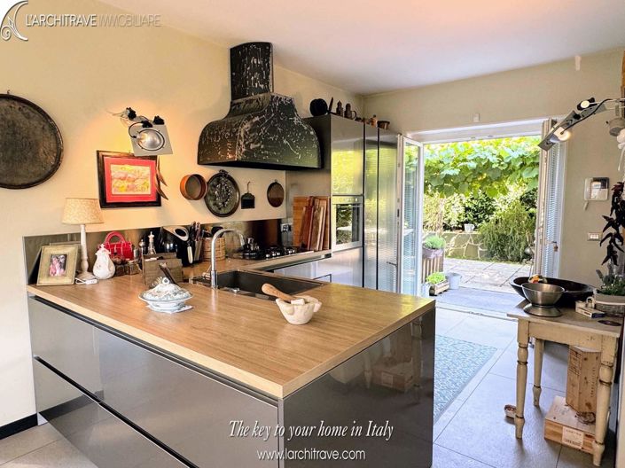 Image No.6-2 Bed Villa for sale