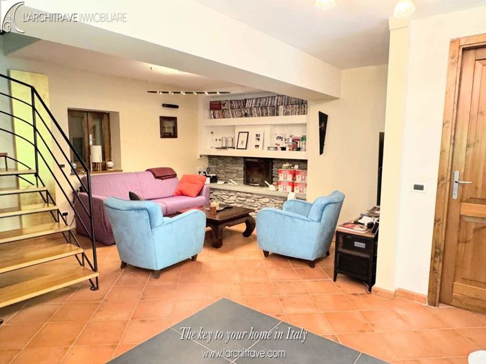 Image No.15-2 Bed Villa for sale