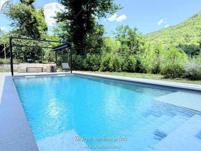 Image No.2-2 Bed Villa for sale