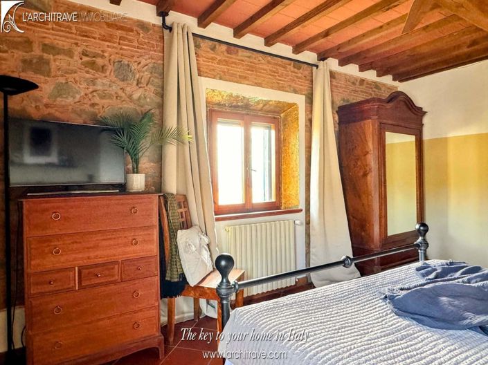 Image No.13-3 Bed House for sale