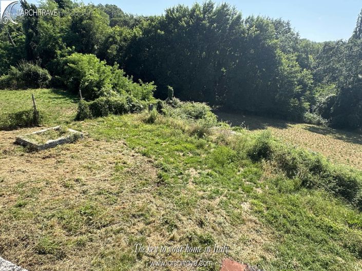 Image No.16-5 Bed House for sale