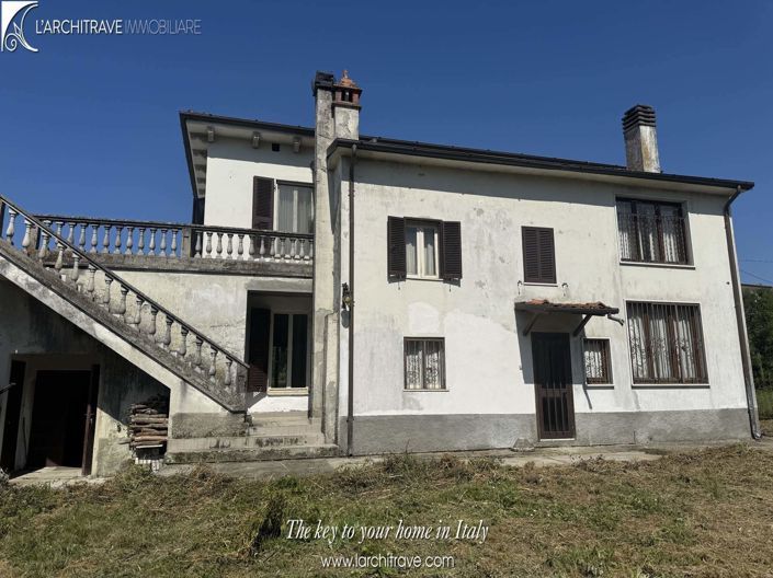 Image No.2-5 Bed House for sale