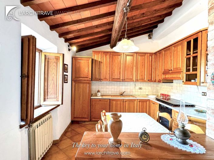 Image No.17-3 Bed House for sale