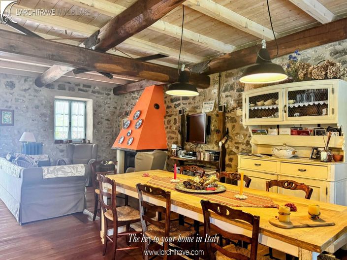 Image No.8-3 Bed House for sale