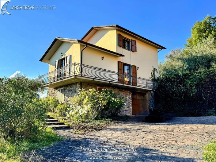 Image No.17-3 Bed Villa for sale