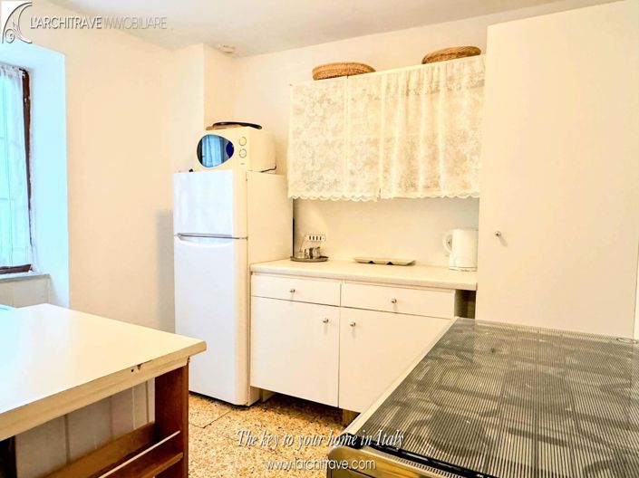 Image No.6-2 Bed House for sale