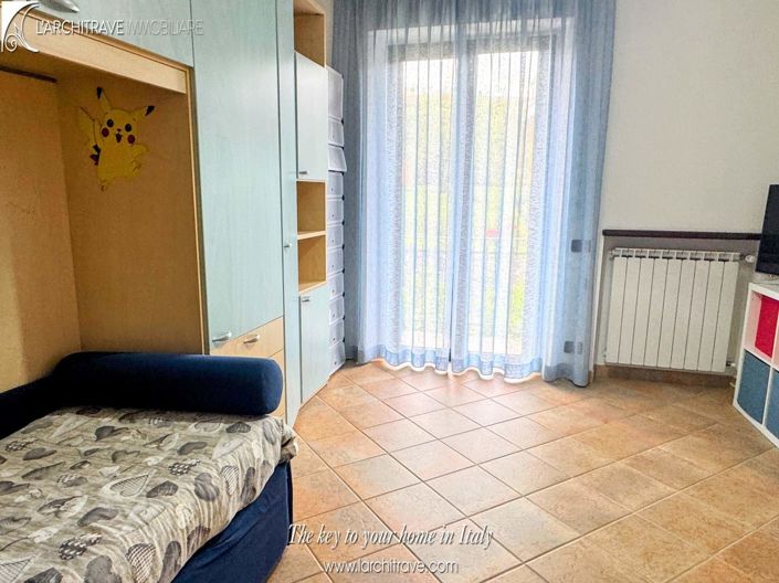 Image No.11-Villa for sale