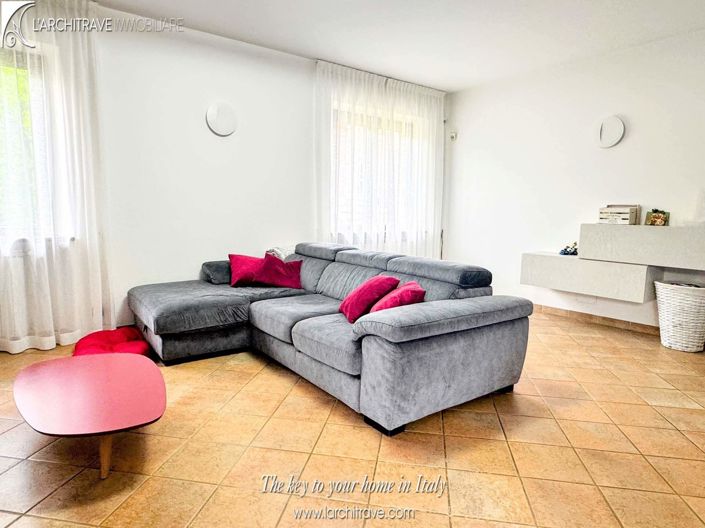 Image No.6-Villa for sale