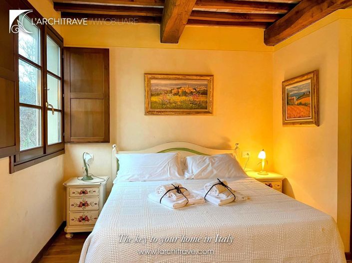 Image No.16-3 Bed House for sale