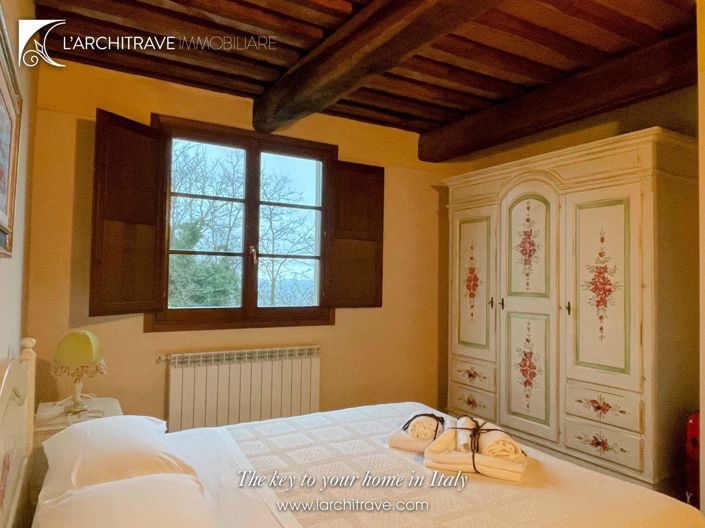 Image No.18-3 Bed House for sale