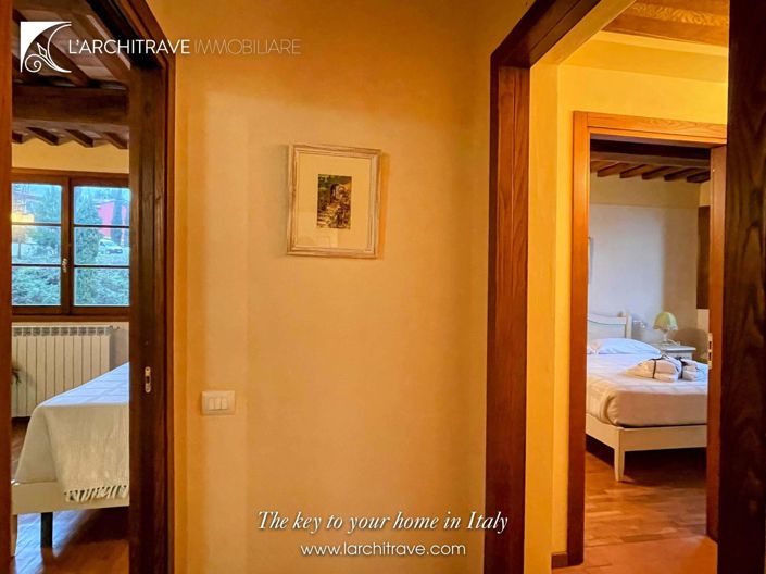 Image No.19-3 Bed House for sale