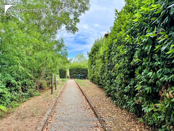 Image No.24-3 Bed House for sale