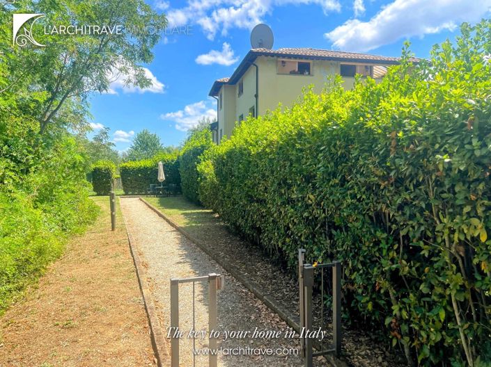 Image No.25-3 Bed House for sale