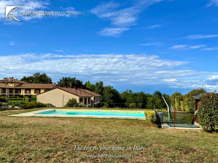 Image No.26-3 Bed House for sale