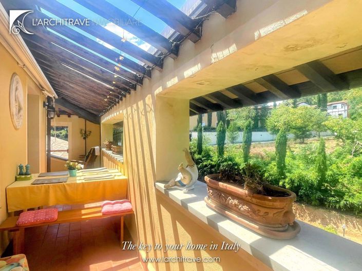 Image No.5-3 Bed House for sale