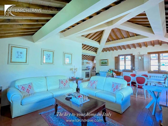 Image No.9-3 Bed House for sale