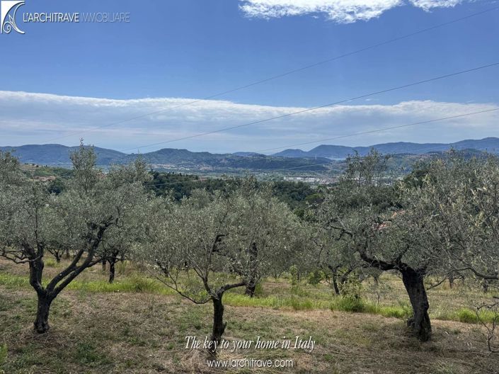 Image No.17-3 Bed Villa for sale