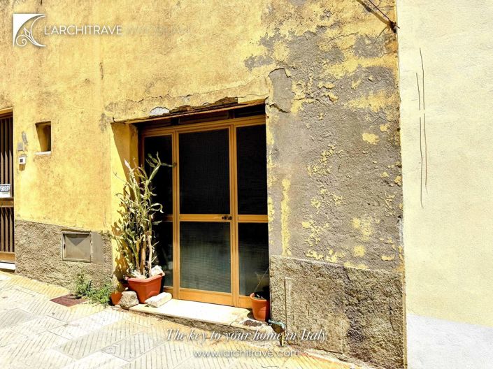 Image No.21-2 Bed House for sale