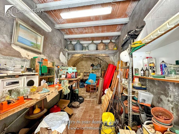 Image No.22-2 Bed House for sale