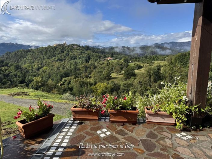 Image No.33-5 Bed Villa for sale