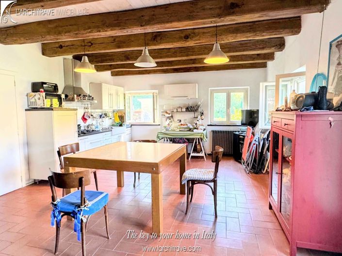 Image No.7-5 Bed House for sale