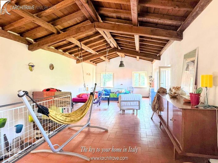 Image No.8-5 Bed House for sale