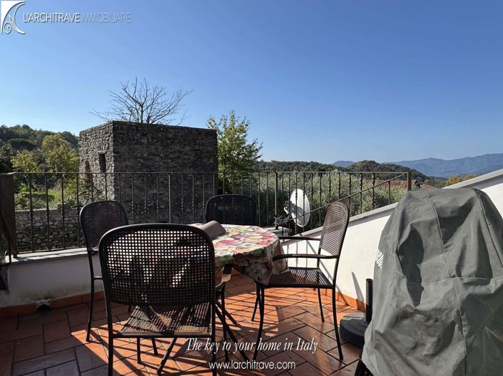 Image No.12-2 Bed House for sale