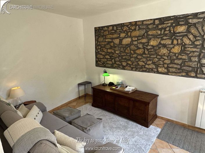 Image No.4-2 Bed House for sale